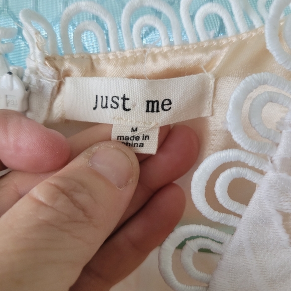 Just Me White Floral Crochet Dress Sz M - Picture 3 of 5